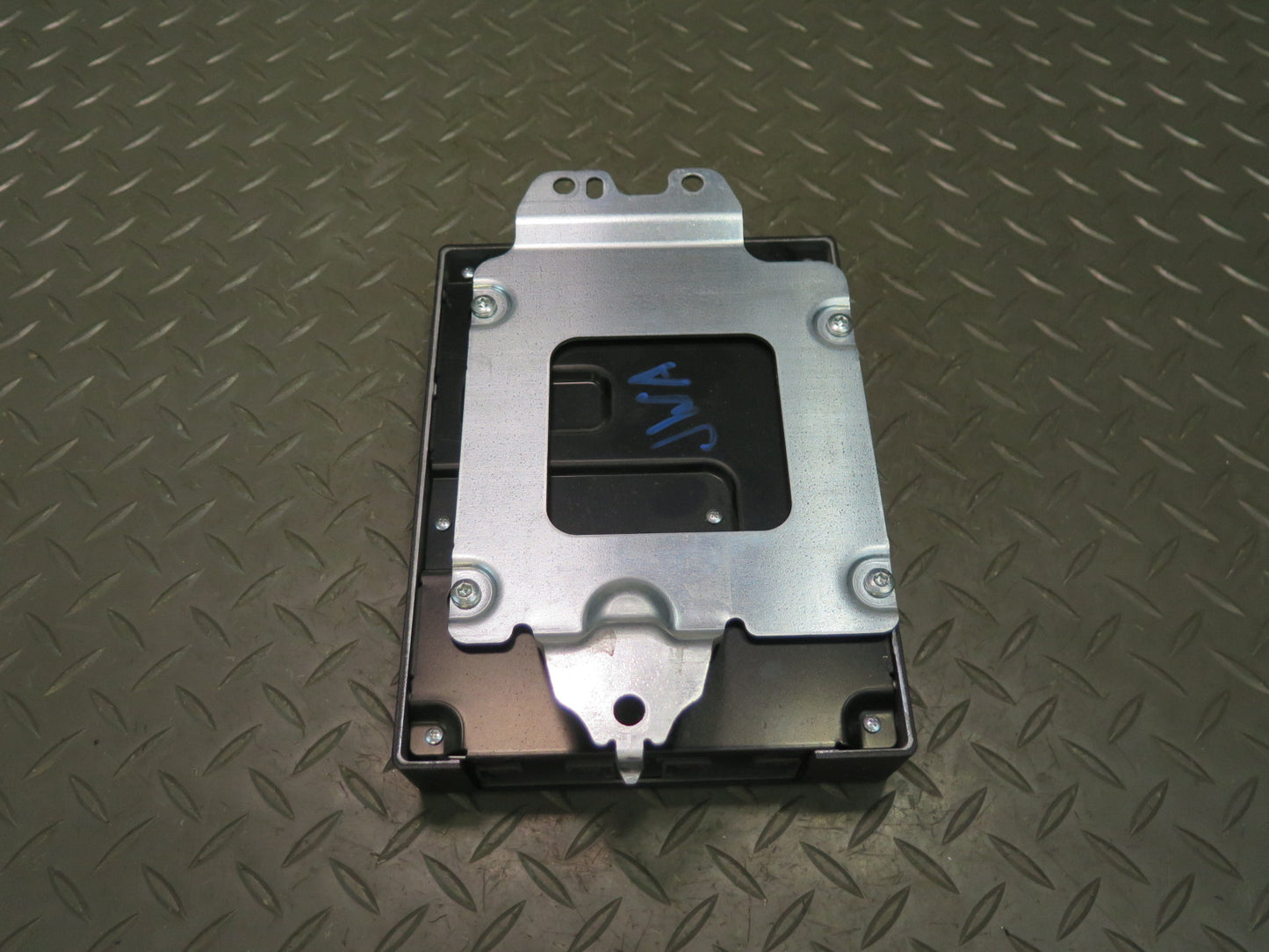 18-23 Jeep Wrangler JL Audio System Amplifier AMP 68259558AD OEM