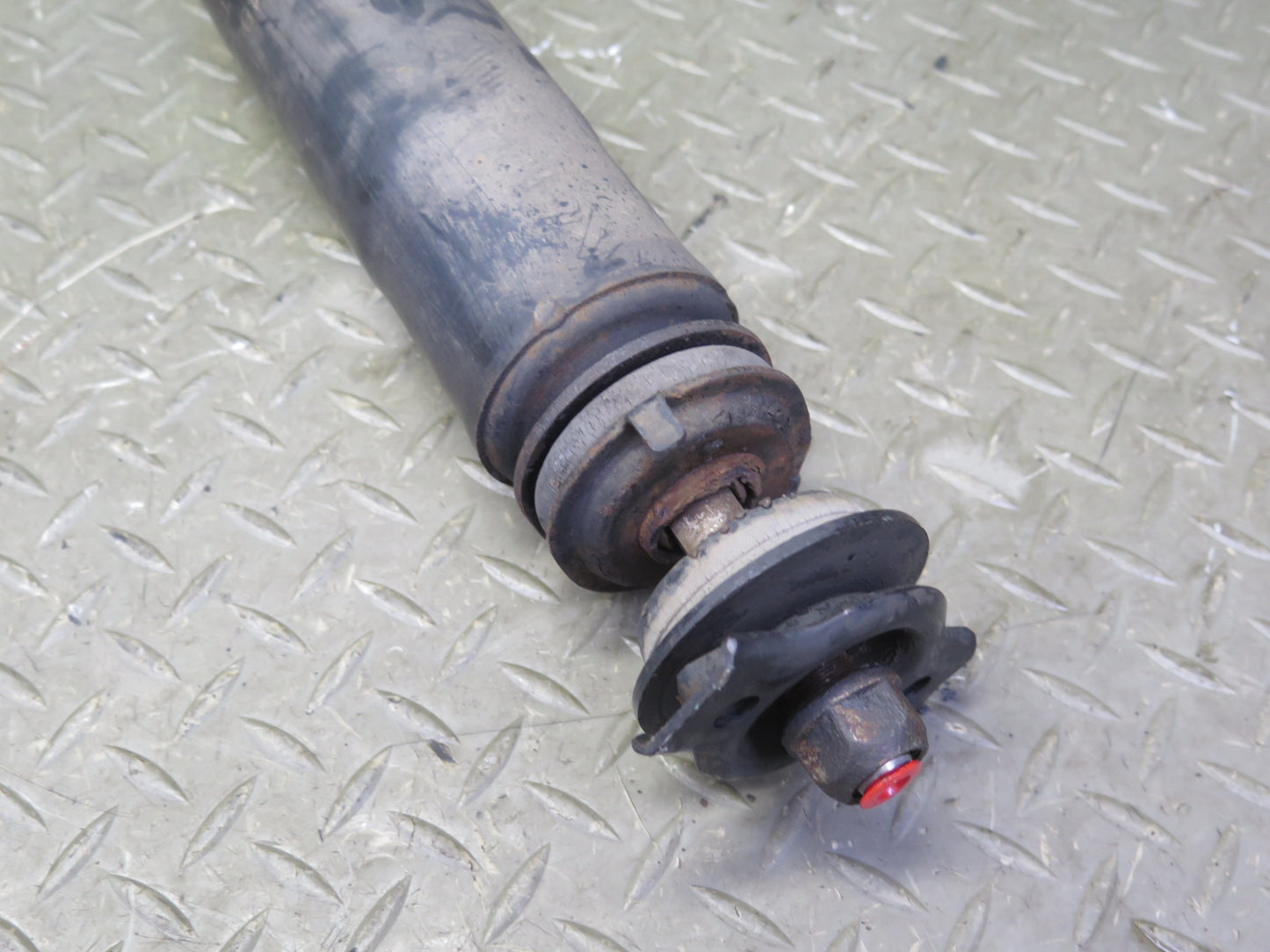 2003-2007 Lexus UZJ100L LX470 Front Left & Right Strut Shock Absorber Set of 2