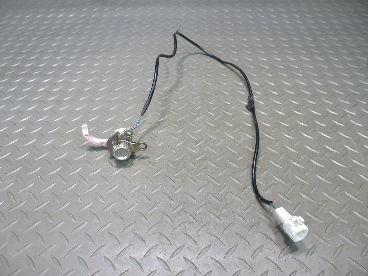 2003 Lexus UZJ100L LX470 2UZFE Engine ECU ECM Immo Ignition Lock KEY Set