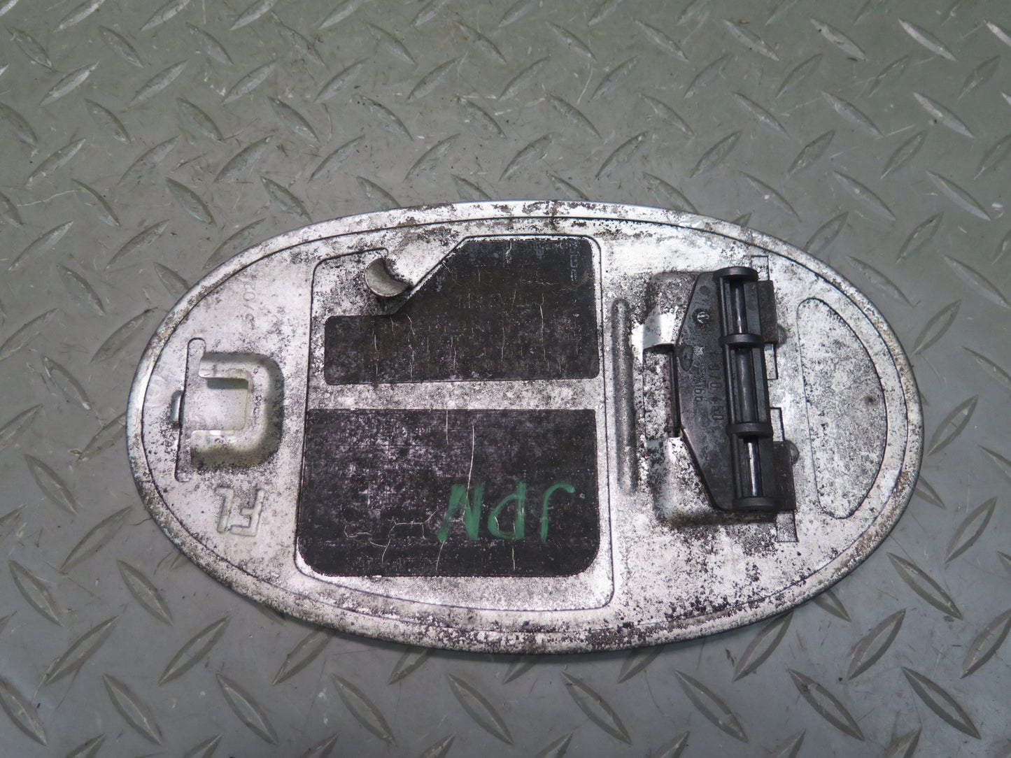 1999 Porsche 911 996 Fuel Tank Filler Door Lid Cover