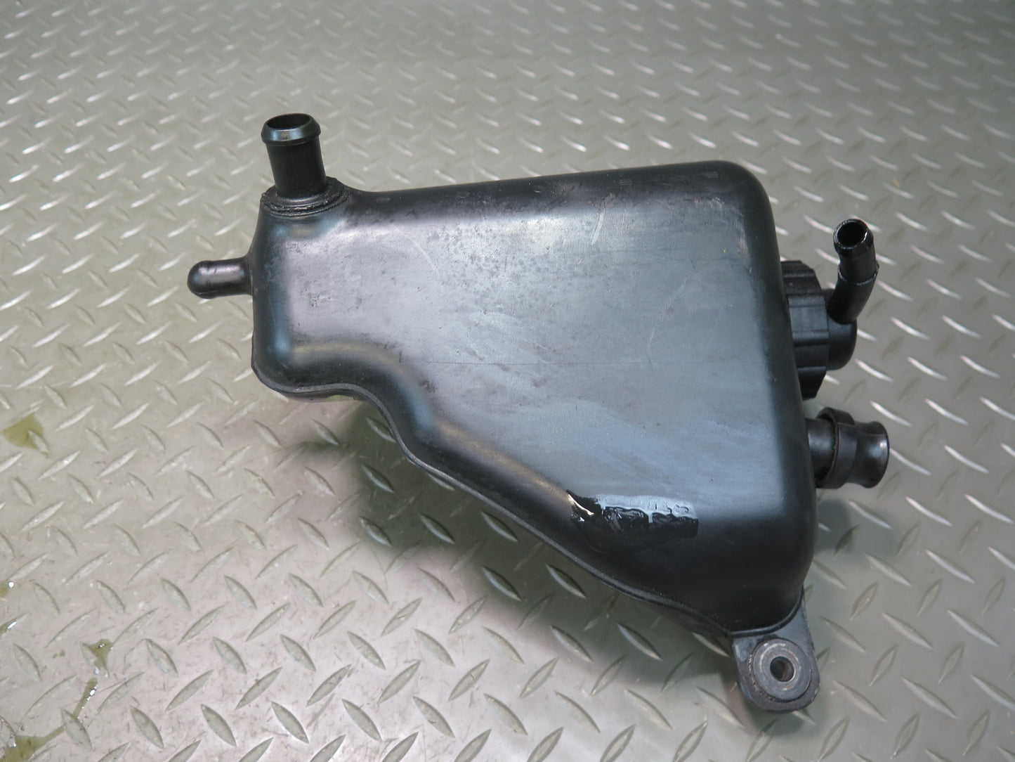 03-08 Mercedes R230 ABC Hydraulic Suspension Fluid Reservoir Tank OEM