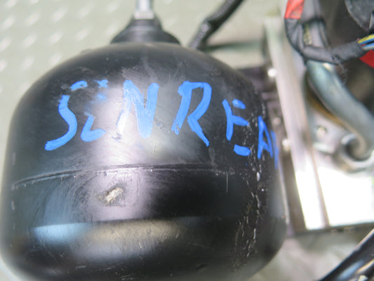 03-06 Mercedes R230 SL Rear ABC Hydraulic Suspension Valve Block Pump OEM