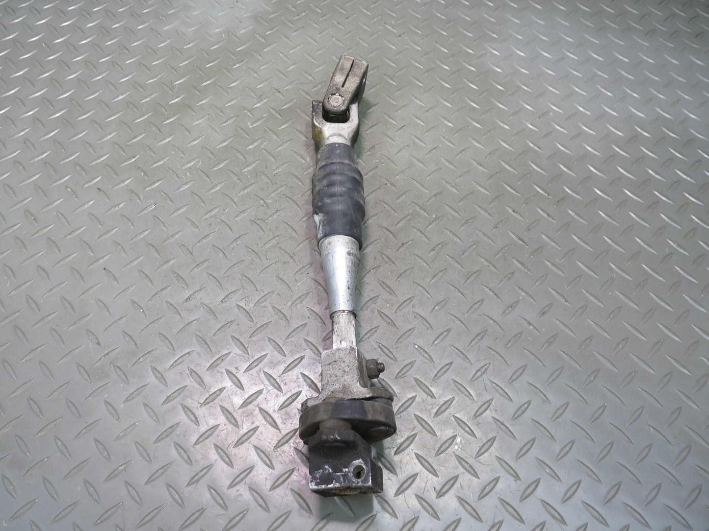 95-99 BMW E36 328ci 318ti Steering Column Lower U Joint Shaft OEM