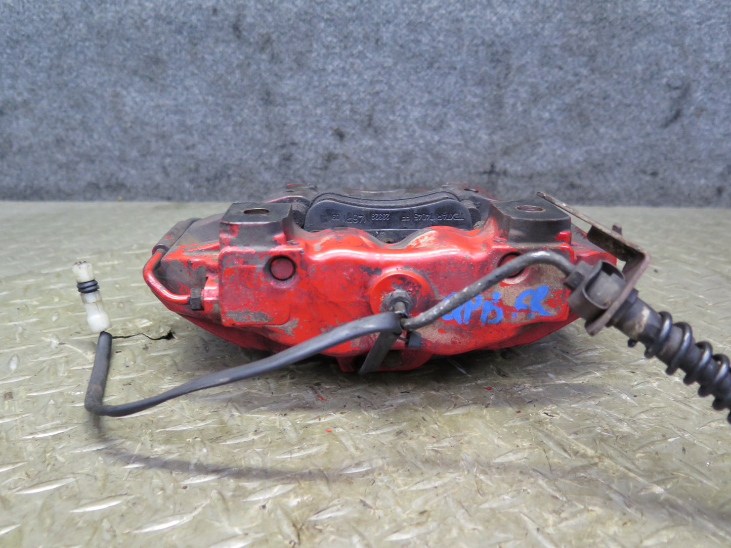 2000-2004 Porsche Boxster S 986 3.2L Front Left & Right Brembo Brake Caliper Set