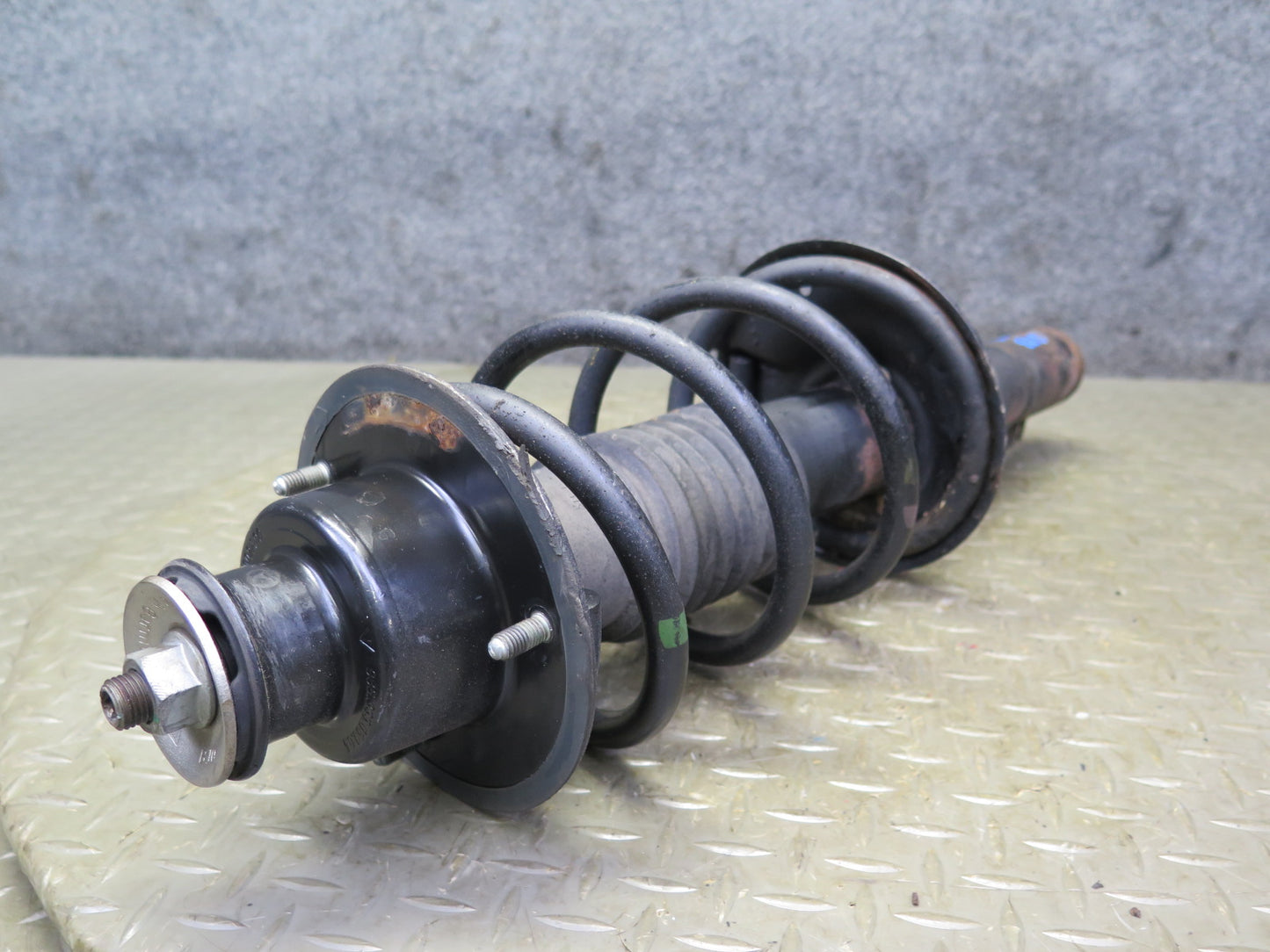2000-2004 Porsche Boxster S 986 M/T Rear Left & Right Strut Shock Absorber Set