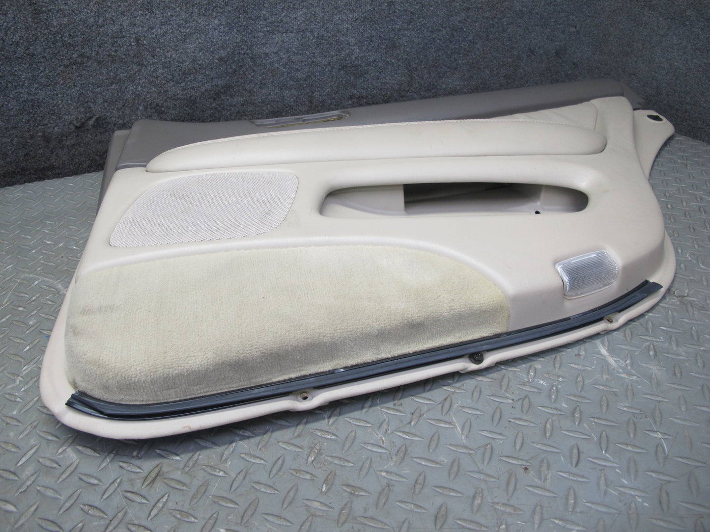 98-00 Lexus UCF20L LS400 Set of 2 Rear Door Interior Trim Cover Panel Ivory OEM