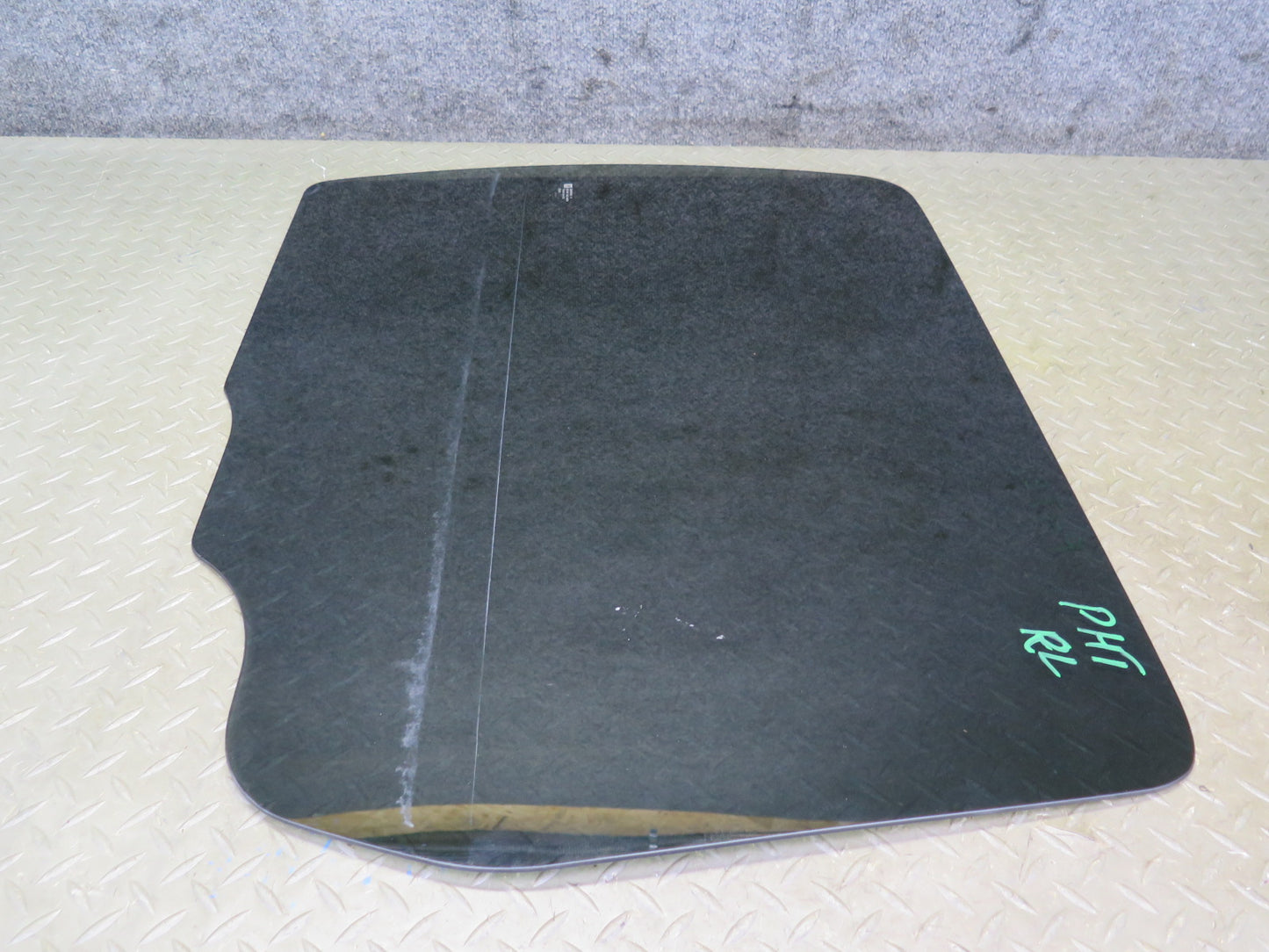 2003-2009 Hummer H2 Rear Left Driver Side Door Glass Window