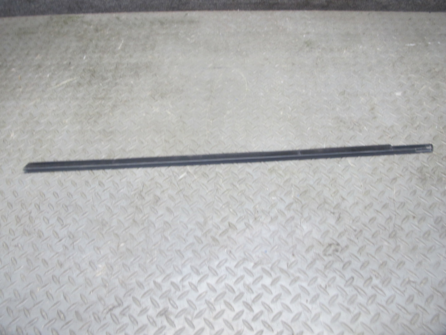 2006-2010 BMW E60 M5 535i Front Right Door Window Trim Molding Panel Set