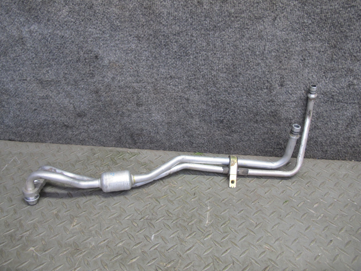 2004-2005 Cadillac XLR A/C Air Conditioning Hose Line Pipe Set