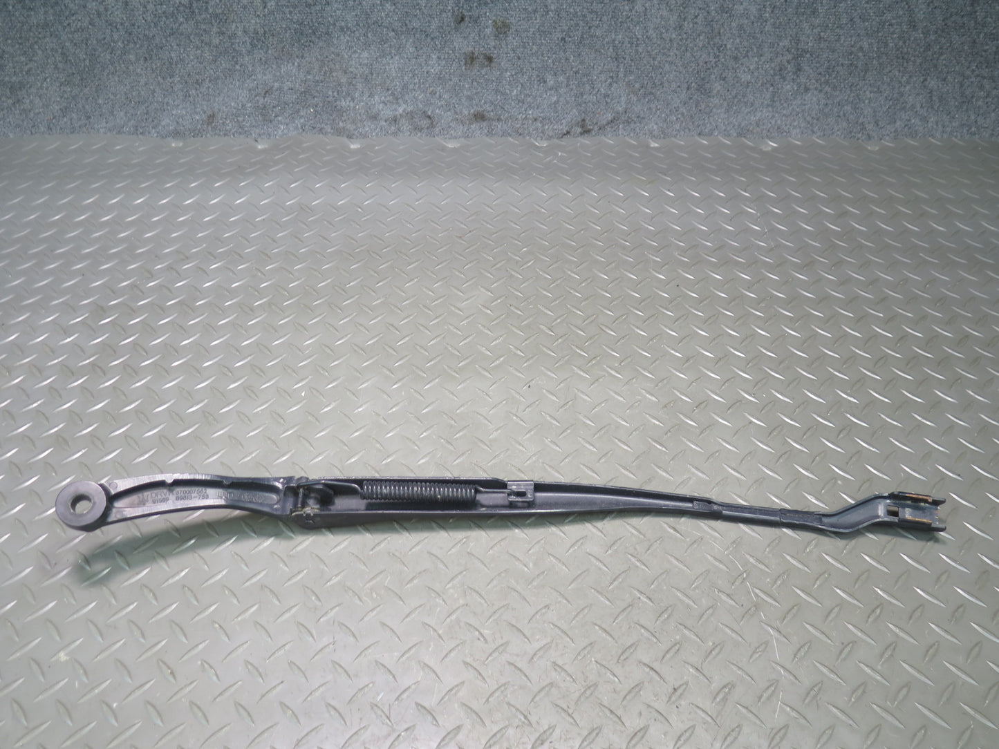 2014-2020 Maserati Ghibli M157 Front Right & Left Side Windshield Wiper Arm Set