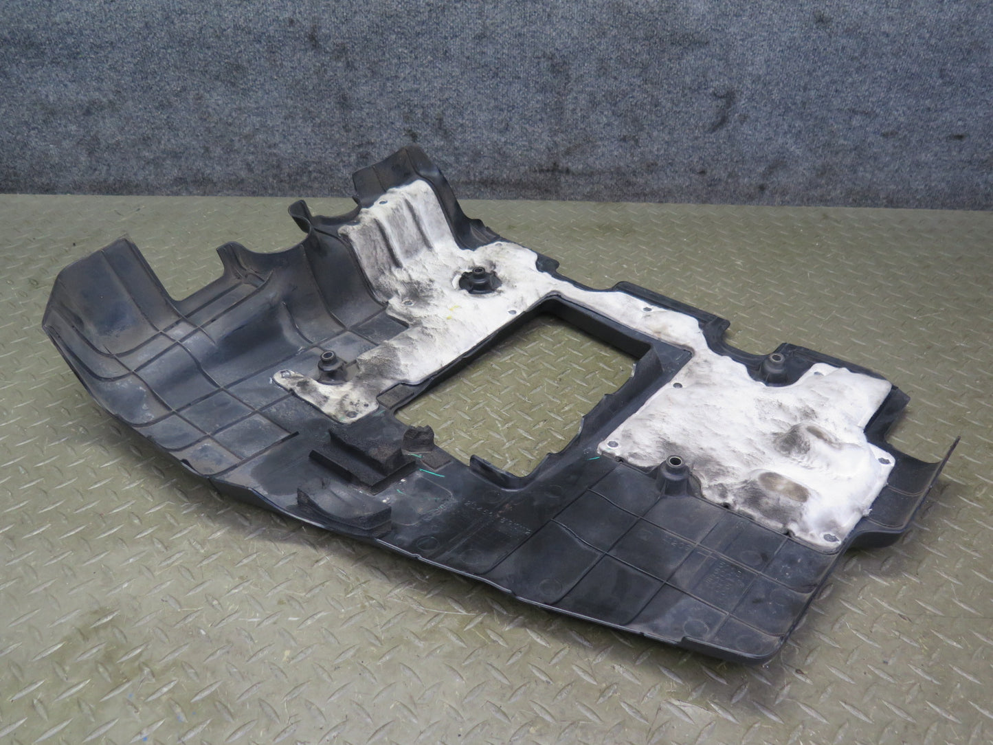 98-00 Lexus LS400 SC400 1UZFE Engine Motor Cover Trim 11209-50031 OEM