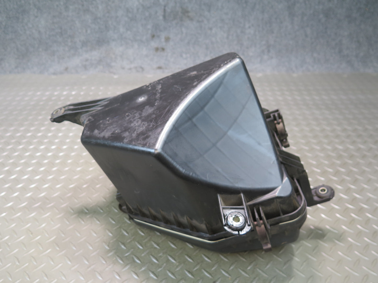 02-10 Lexus Z40 SC430 3UZFE Air Intake Cleaner Filter Box w MAF Sensor OEM