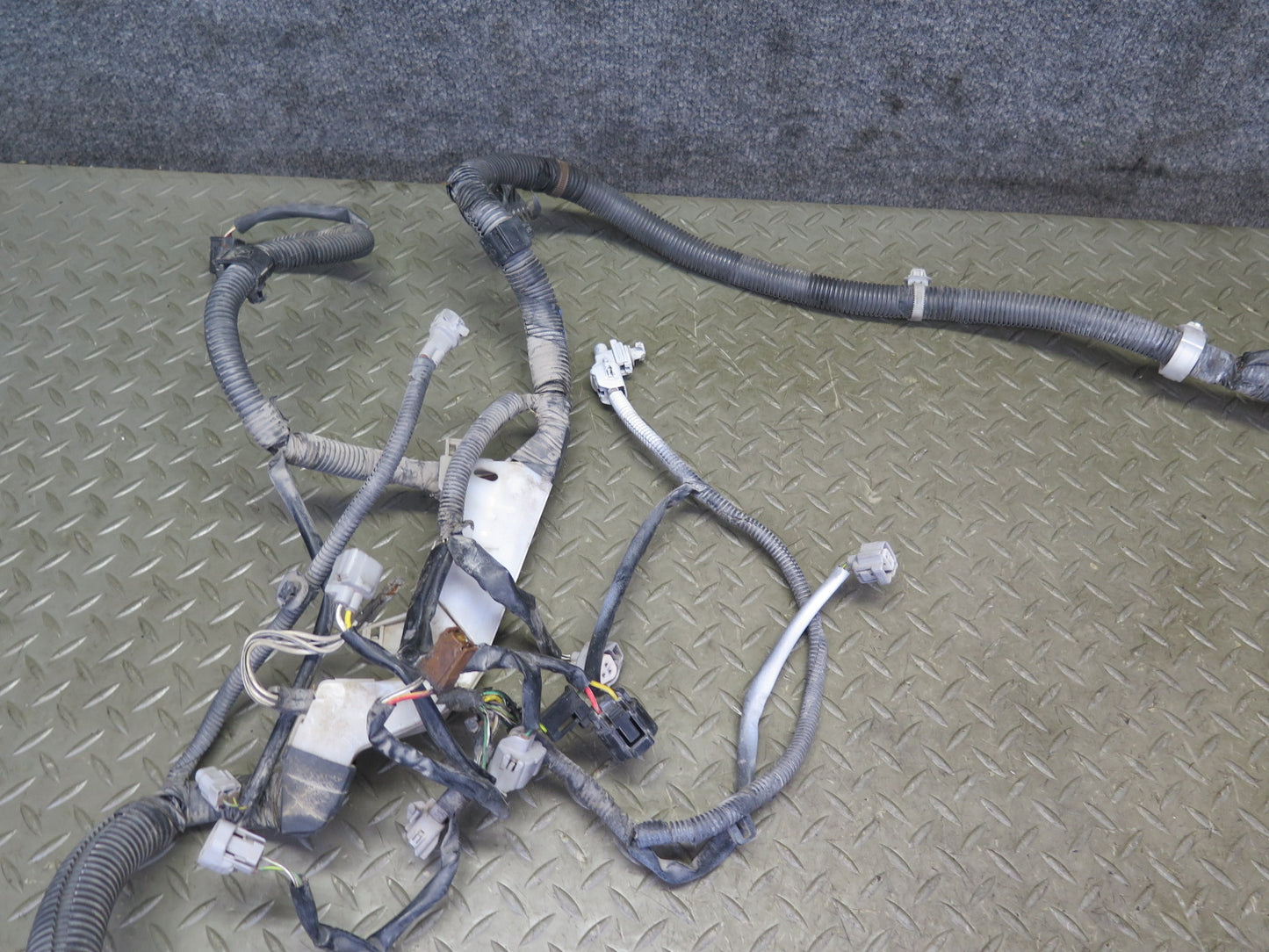 1996 Toyota MARK2 JZX100 Tourer 2.5L 1JZGE Engine Bay Wire Wiring Harness OEM