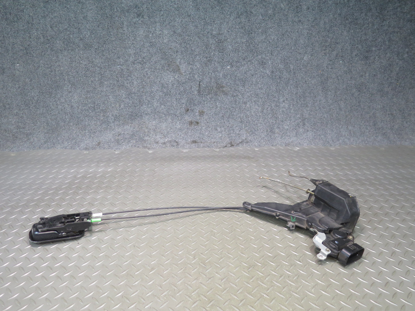 01-03 Lexus JCE10L IS300 Front Left Door Lock Latch Actuator OEM