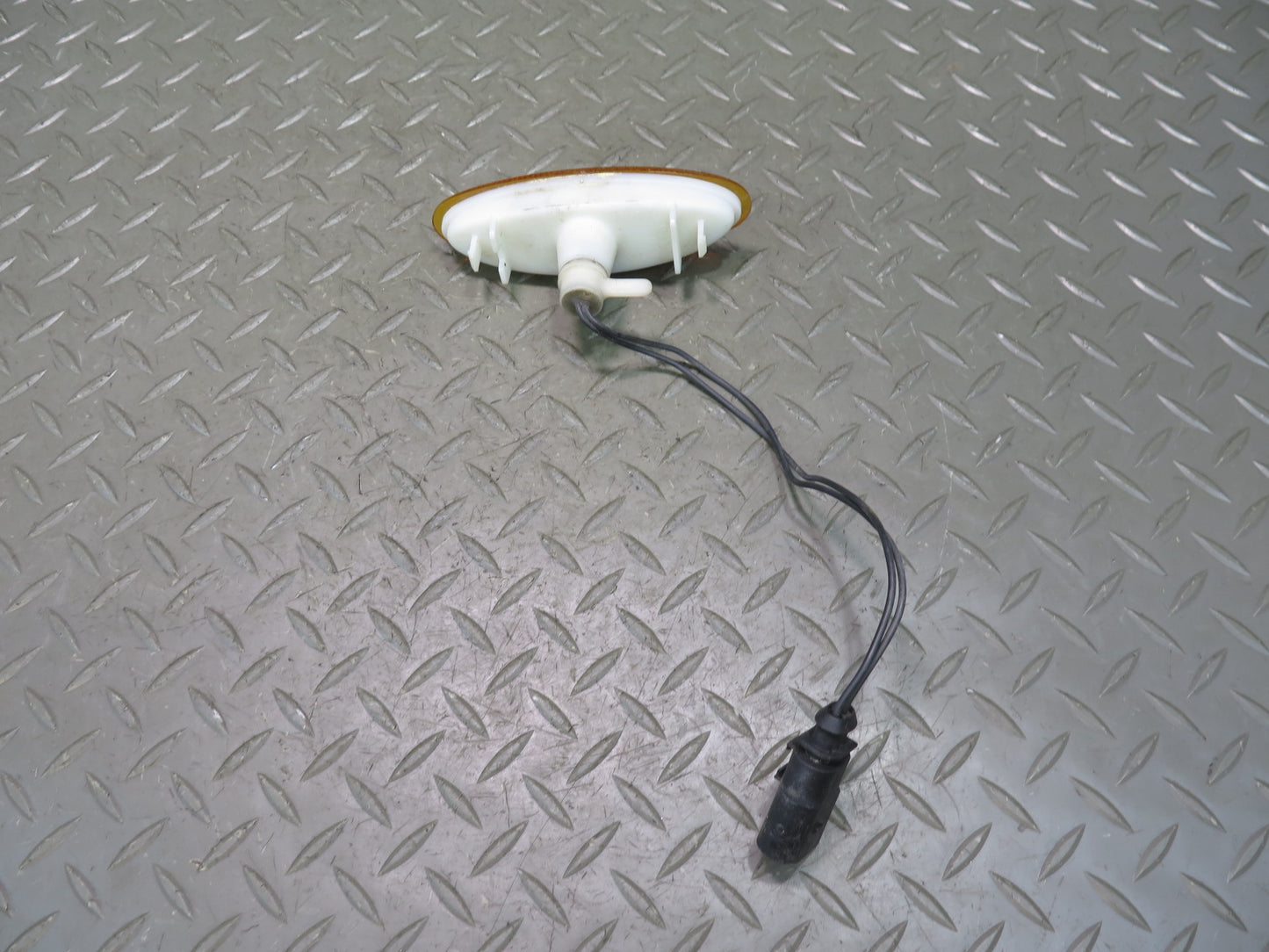 2006-2012 Bentley Continental Flying Spur Front Right Side Marker Light Lamp