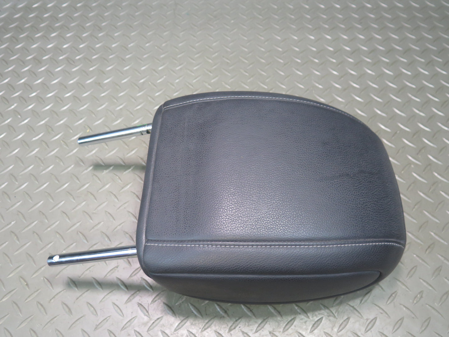 10-19 Nissan 370Z Z34 Conv Front Left & Right Leather Headrest Black Set OEM