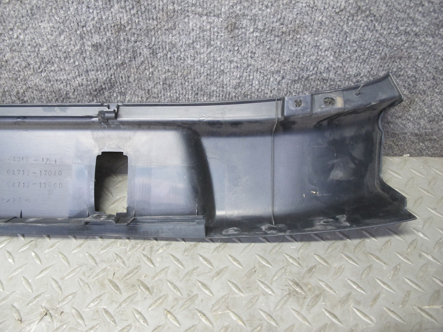 00-05 Toyota MR2 Spyder ZZW30L Rear Trunk Sill Trim Panel 64712-17040 OEM