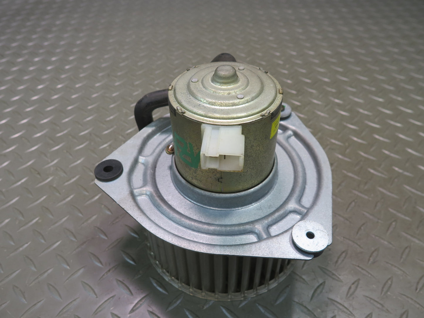 85-88 Nissan Z31 300ZX A/C Heater Blower Motor Fan 27220-01P13 OEM