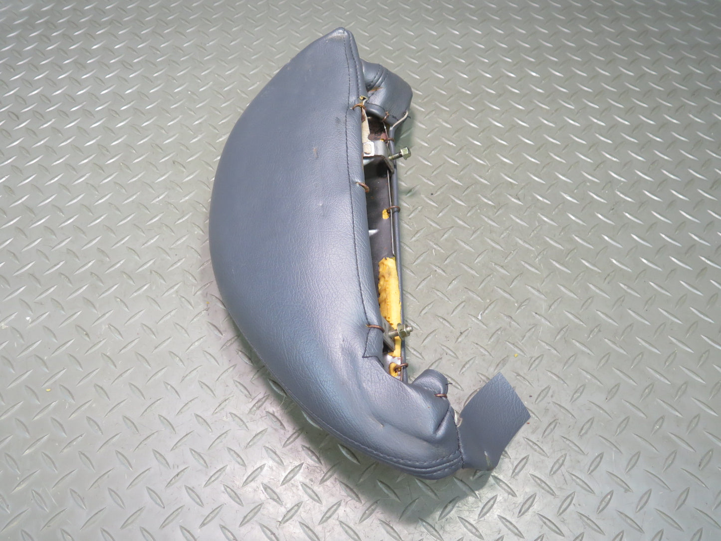 86-89 Nissan 300ZX Z31 2+0 Front Right Seat Upper Right Side Cushion Black OEM