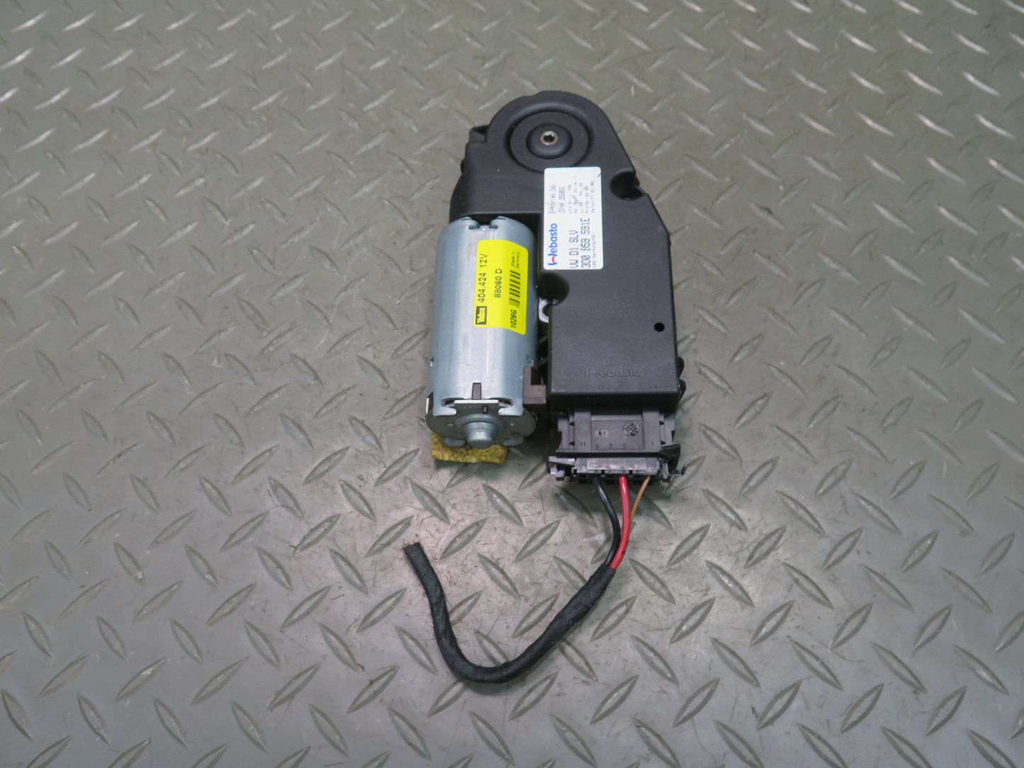 2006-2012 Bentley Flying Spur Front Right Sunroof Moon Roof Shade Power Motor
