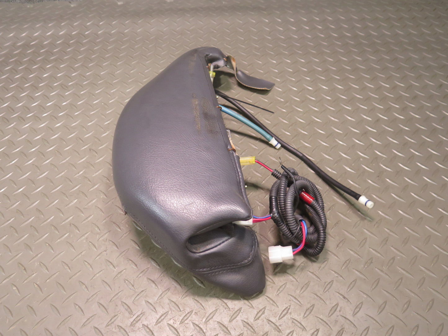 86-89 Nissan 300ZX Z31 2+0 Front Left Seat Upper Left Side Cushion Black OEM