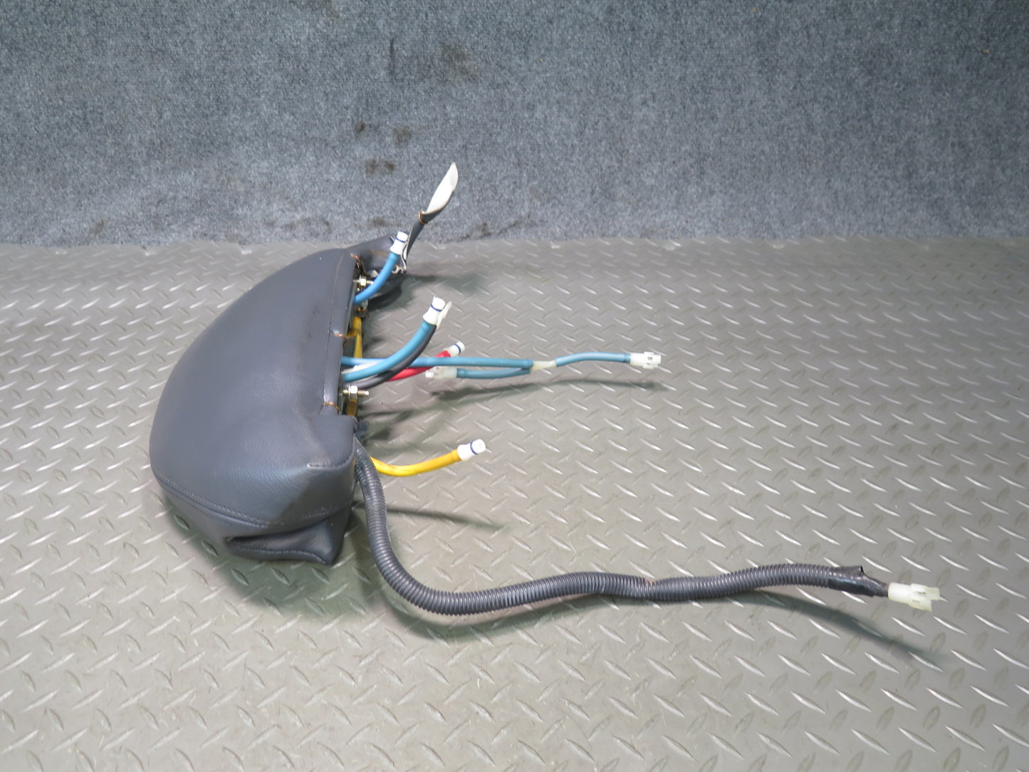 86-89 Nissan 300ZX Z31 2+0 Left Seat Upper Right Side Cushion Memory Switch OEM