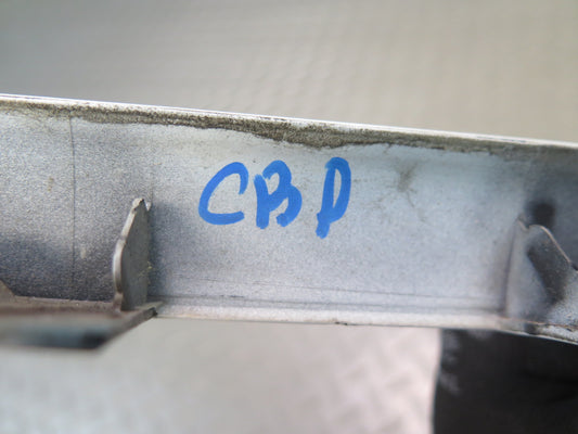 94-99 BMW E36 328ci 325ci Trunk Lid Finisher Trim Molding Grip Alpinweiss OEM