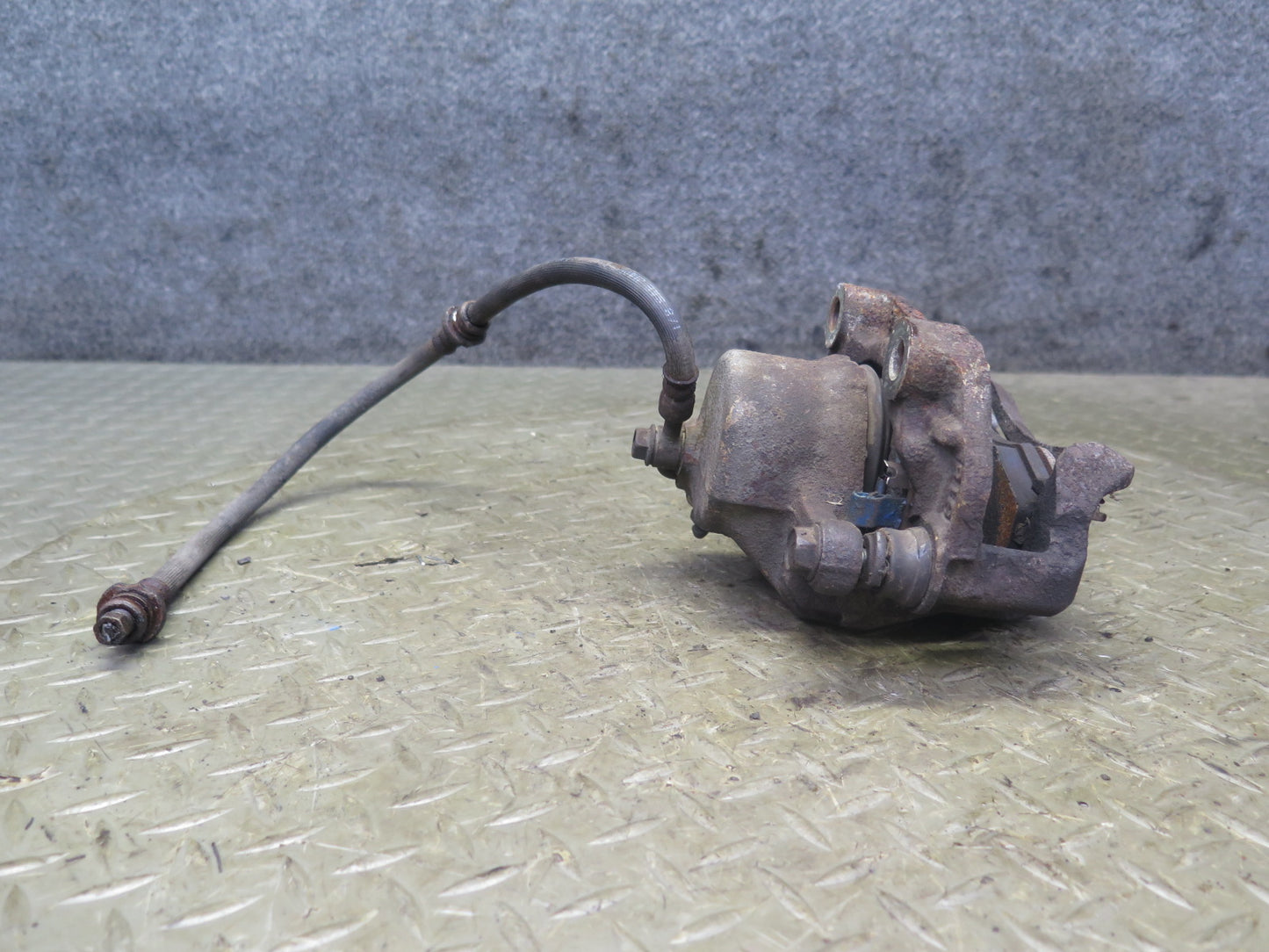 84-86 Nissan Z31 300ZX 2+0 Turbo Set of 2 Front Left & Right Brake Caliper OEM