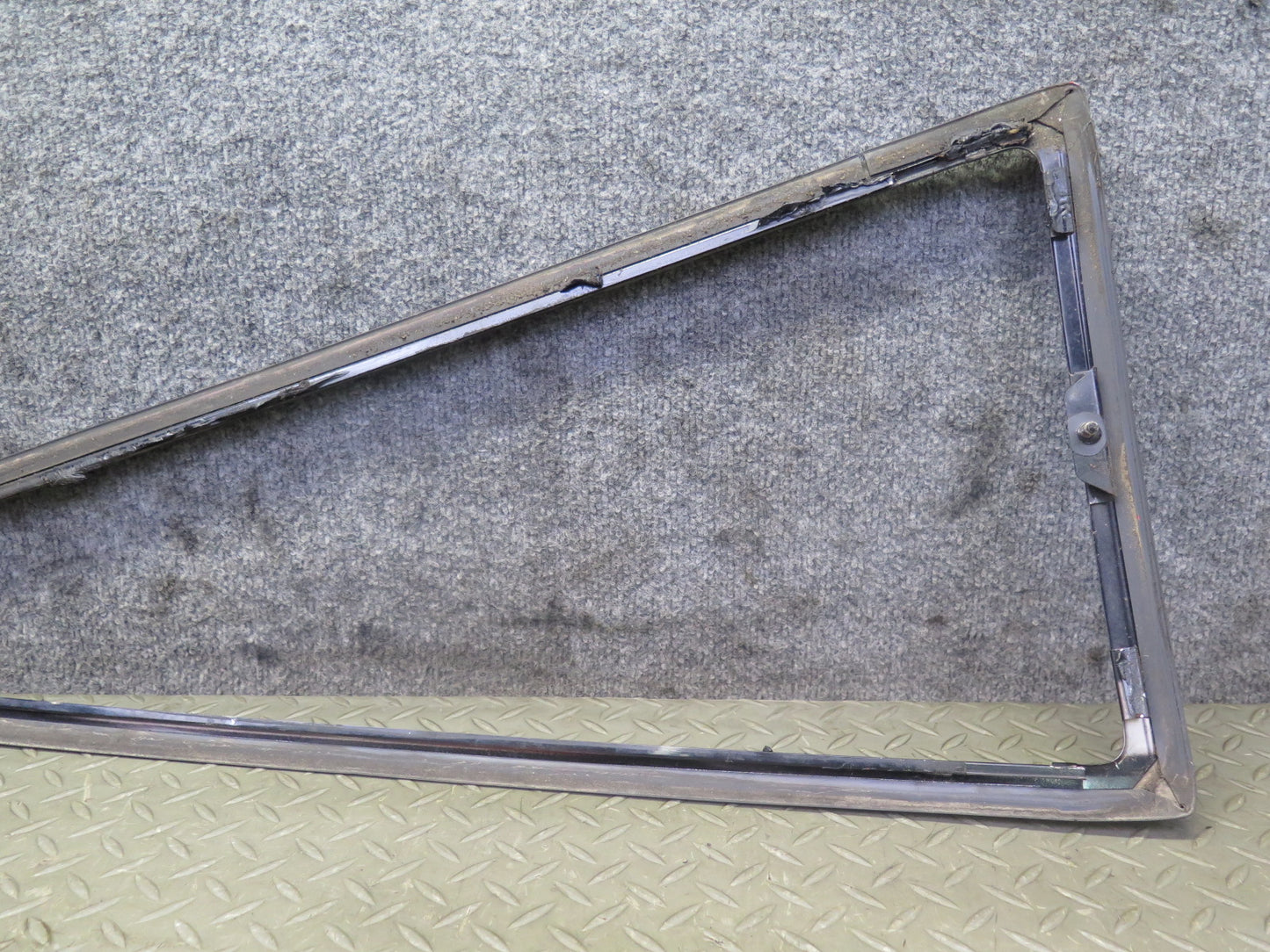 84-89 Nissan Z31 300ZX 2+0 Set of 2 Rear Quarter Window Trim Molding Panel OEM