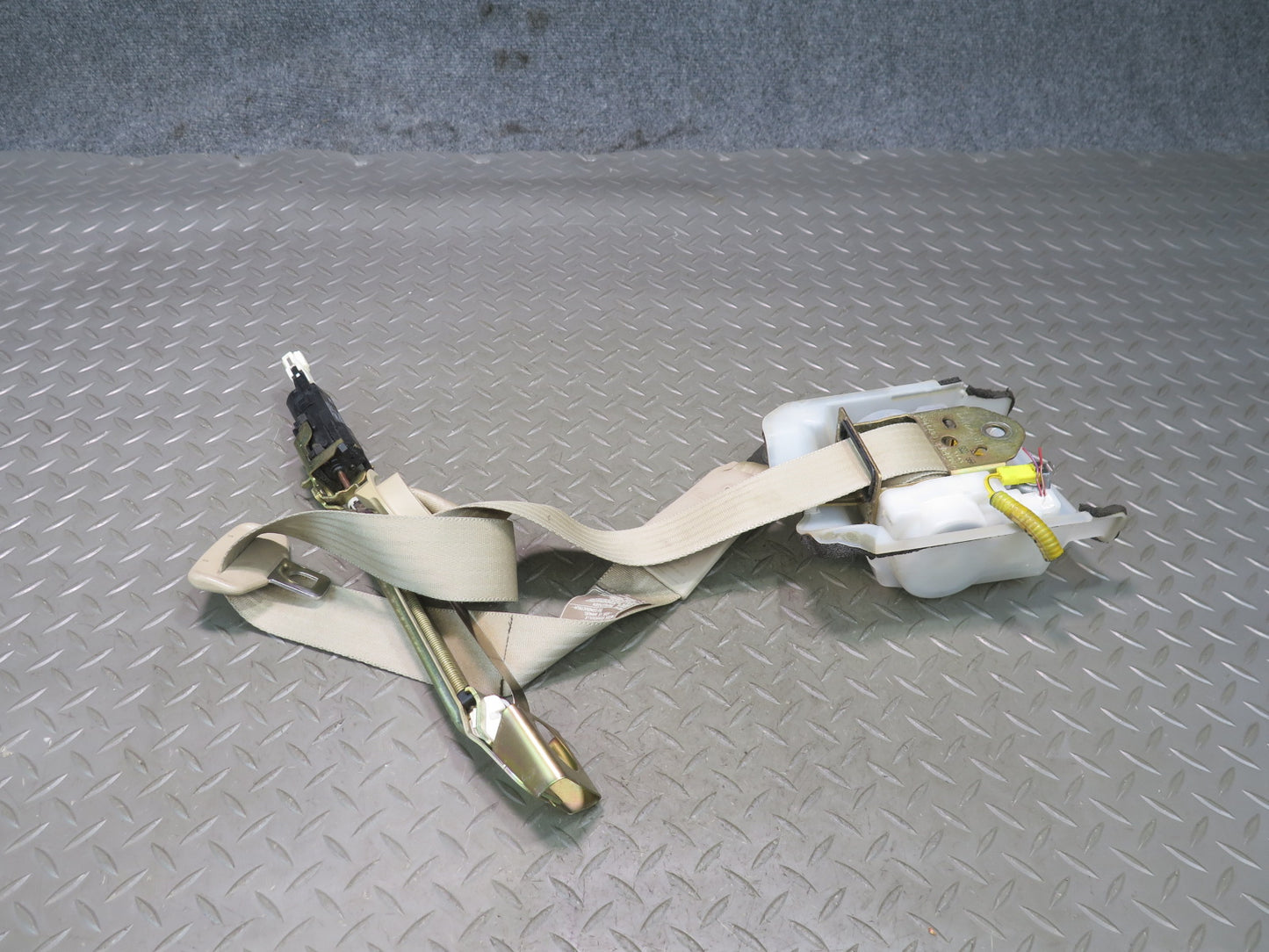 98-00 LEXUS LS400 FRONT RIGHT & LEFT SIDE SEATBELT RETRACTOR SET OEM