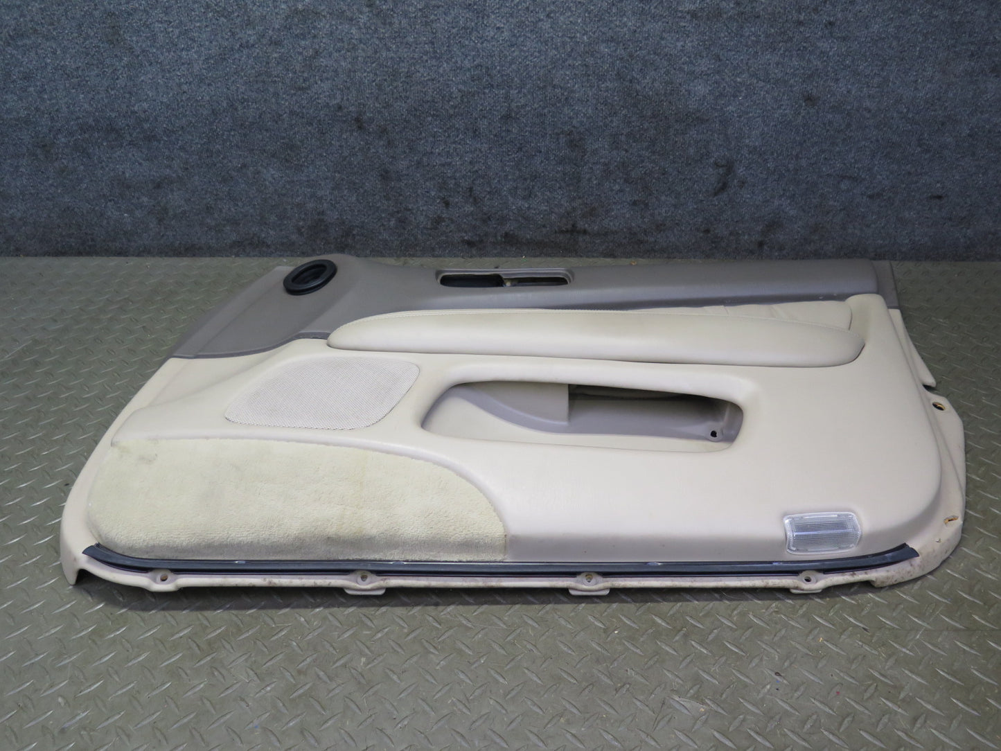 98-00 Lexus UCF20L LS400 Set of 2 Front Door Interior Trim Cover Panel Ivory OEM