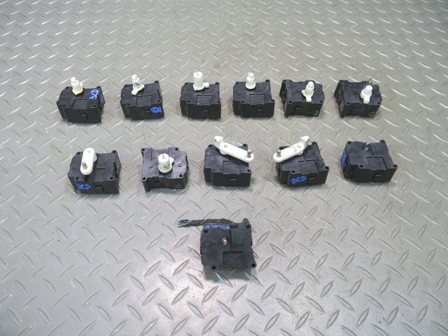 2006-2012 Bentley Flying Spur Hvac A/C Heater Blend Door Flap Motor Actuator Set