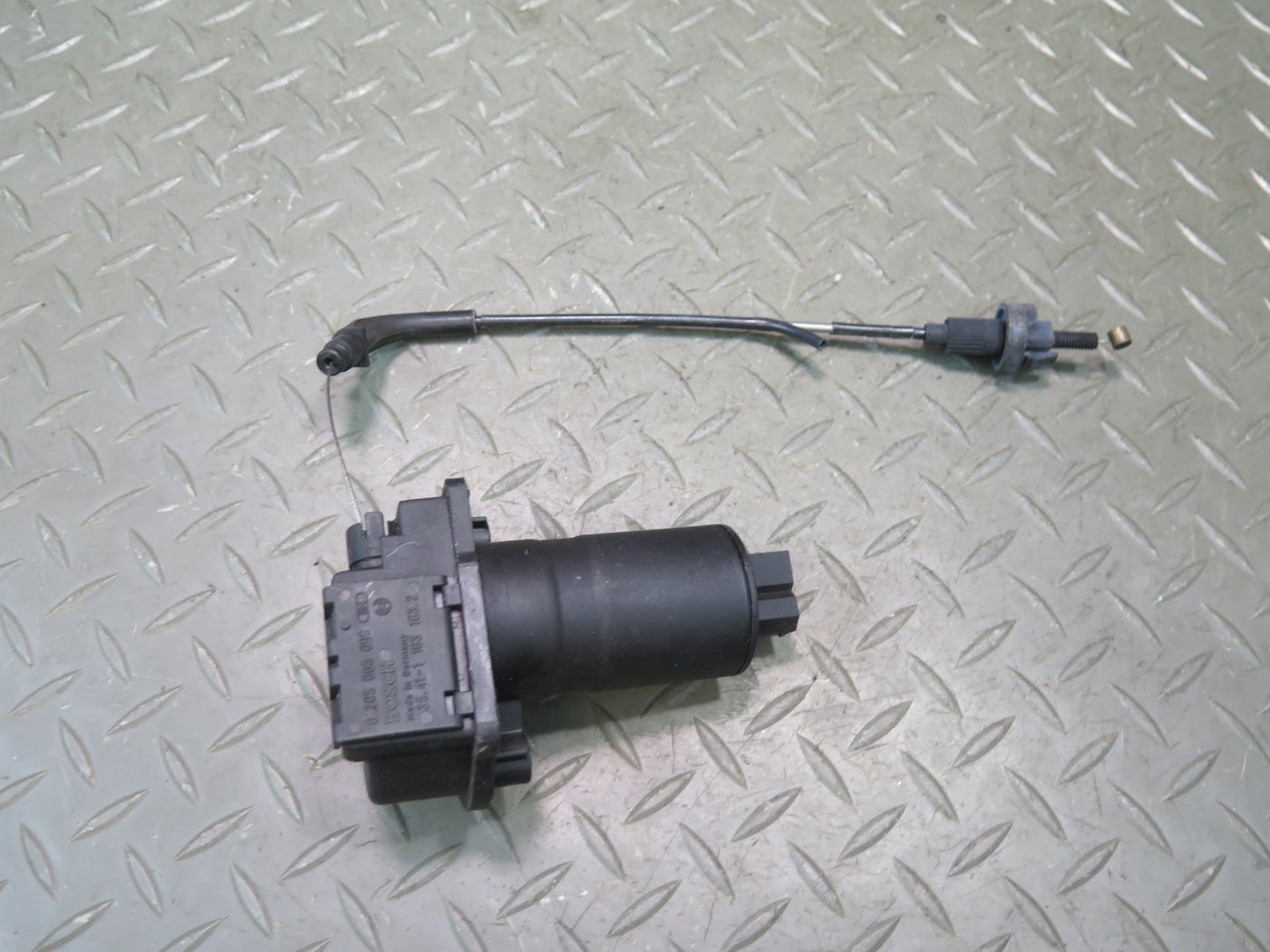 96-99 BMW E36 328IC Throttle Body Actuator Motor 1163163 OEM