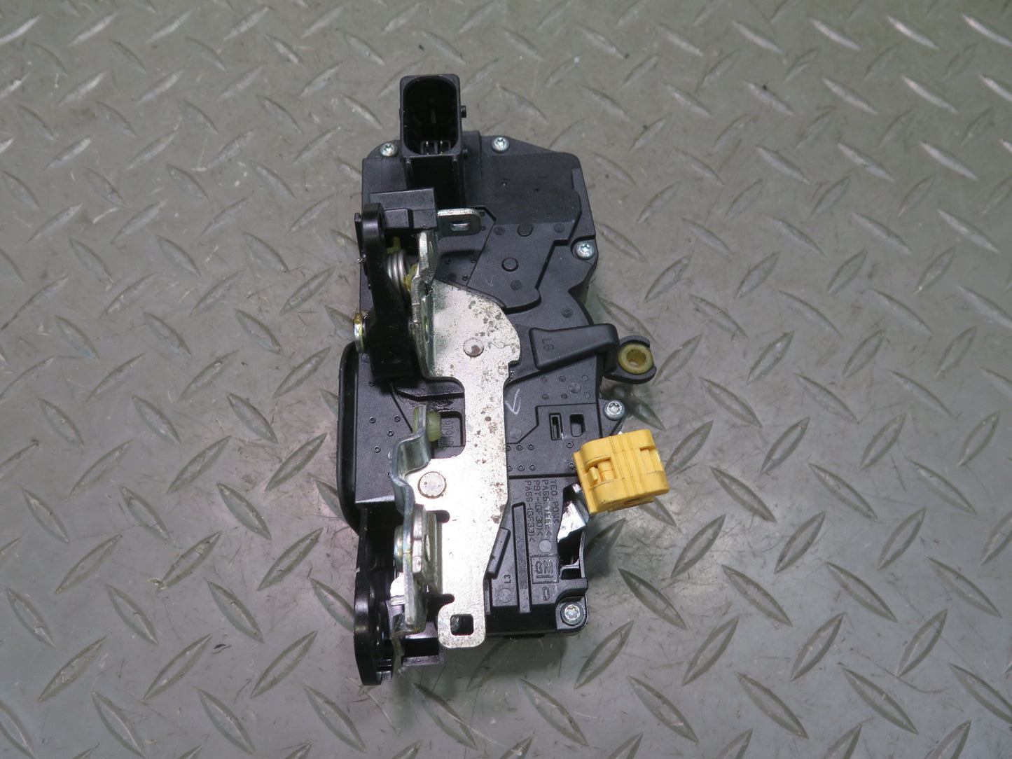 2003-2007 Hummer H2 Front Left Door Lock Latch Actuator