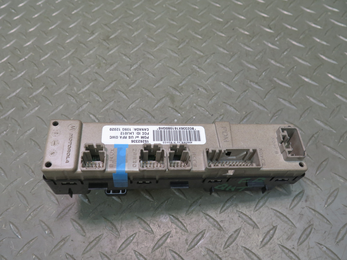 2003-2007 Hummer H2 Front Right Door Window Switch 15262336