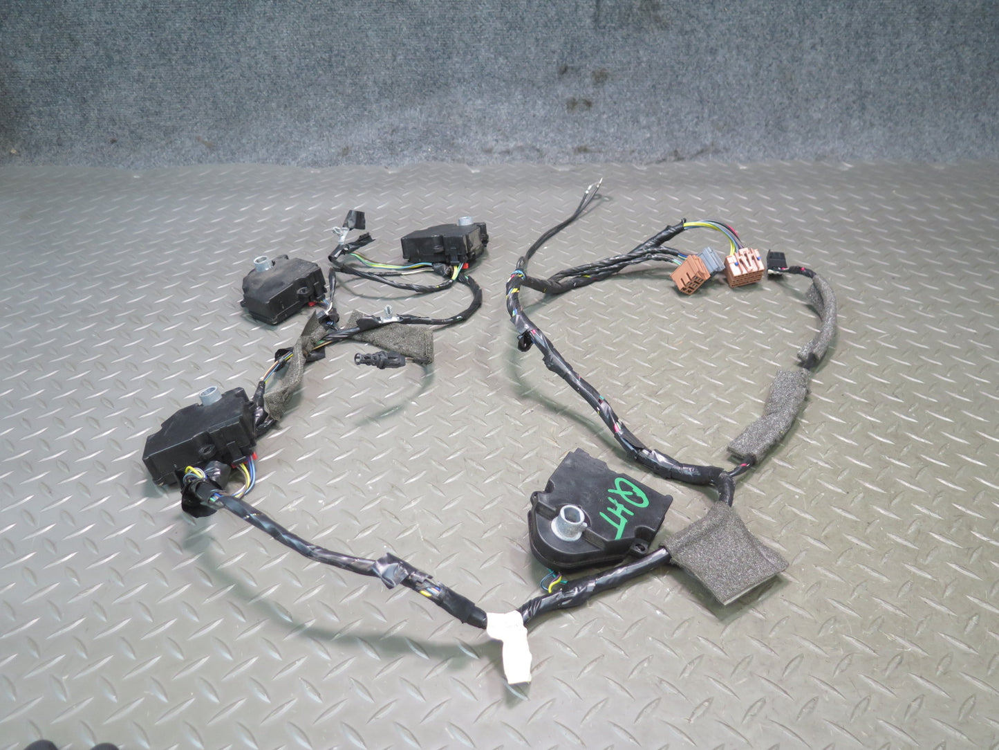 2003-2009 Hummer H2 Hvac A/C Air Heater Flap Door Actuator Motor Wiring Set