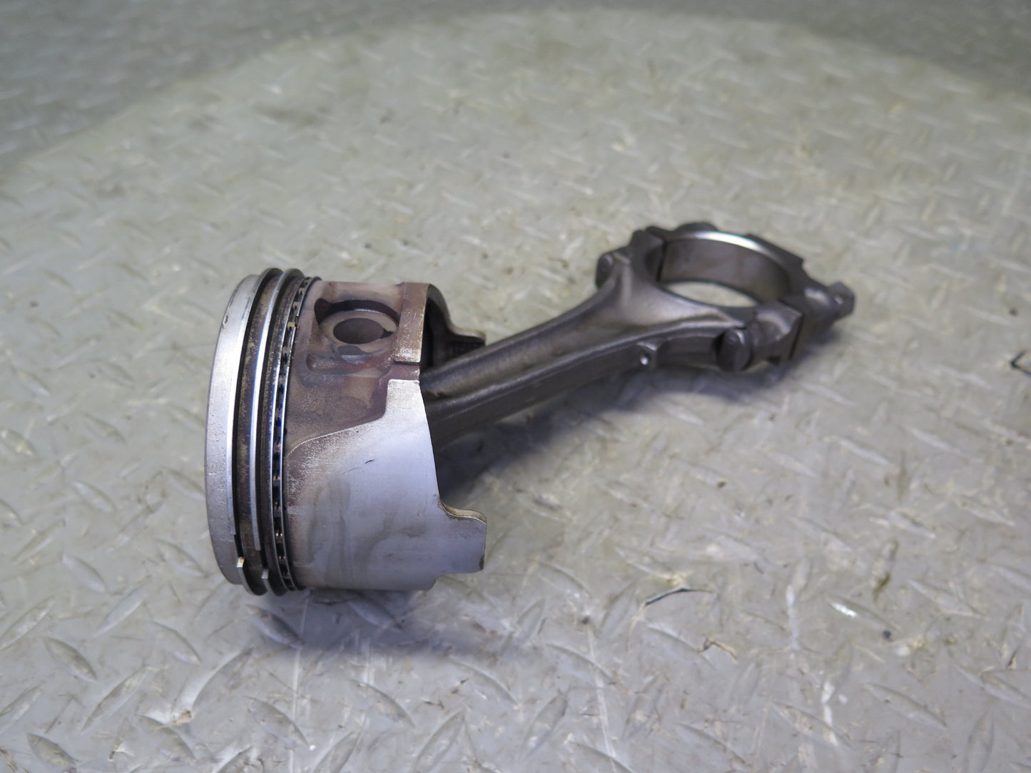 84-87 Nissan Z31 300ZX Turbo VG30ET Set of 6 Piston Connecting Rod 60K Miles OEM