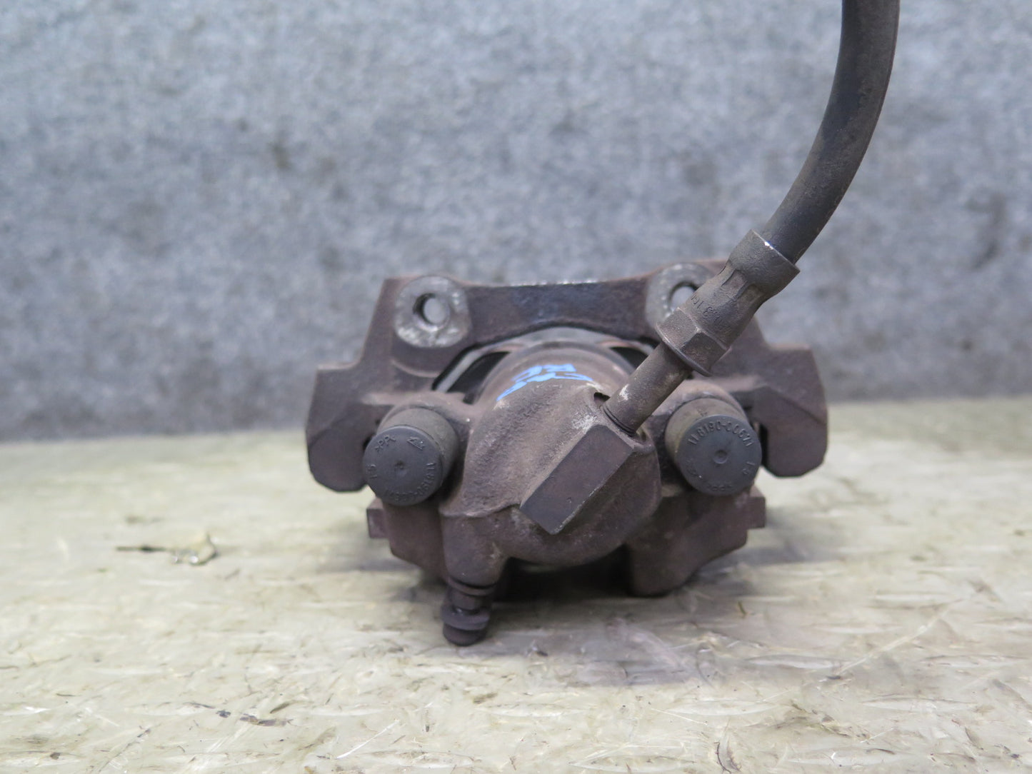 96-99 BMW E36 328iC Convertible Rear Left & Right Brake Caliper Set OEM