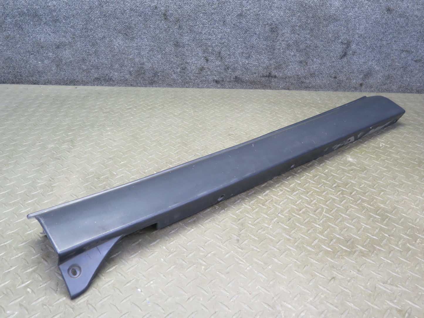 99-01 Isuzu Vehicross Set of 2 Left & Right Side Skirt Rocker Panel Molding OEM