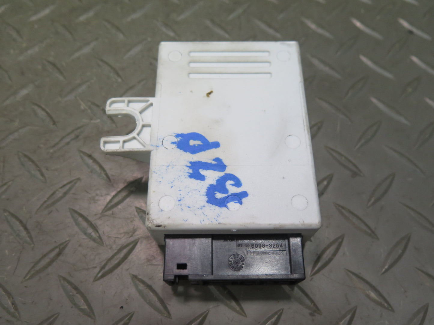 03-08 BMW E85 Z4 Convertible Folding TOP Roof Control Module 7199819 OEM