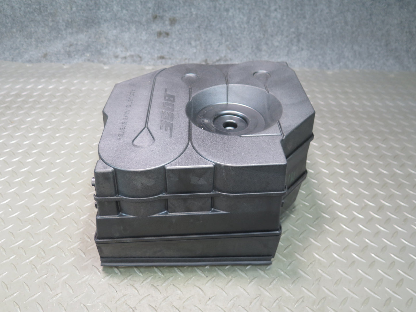 2013-2017 Infiniti JX35 QX60 Bose Subwoofer Speaker Box 28170-3JV1A