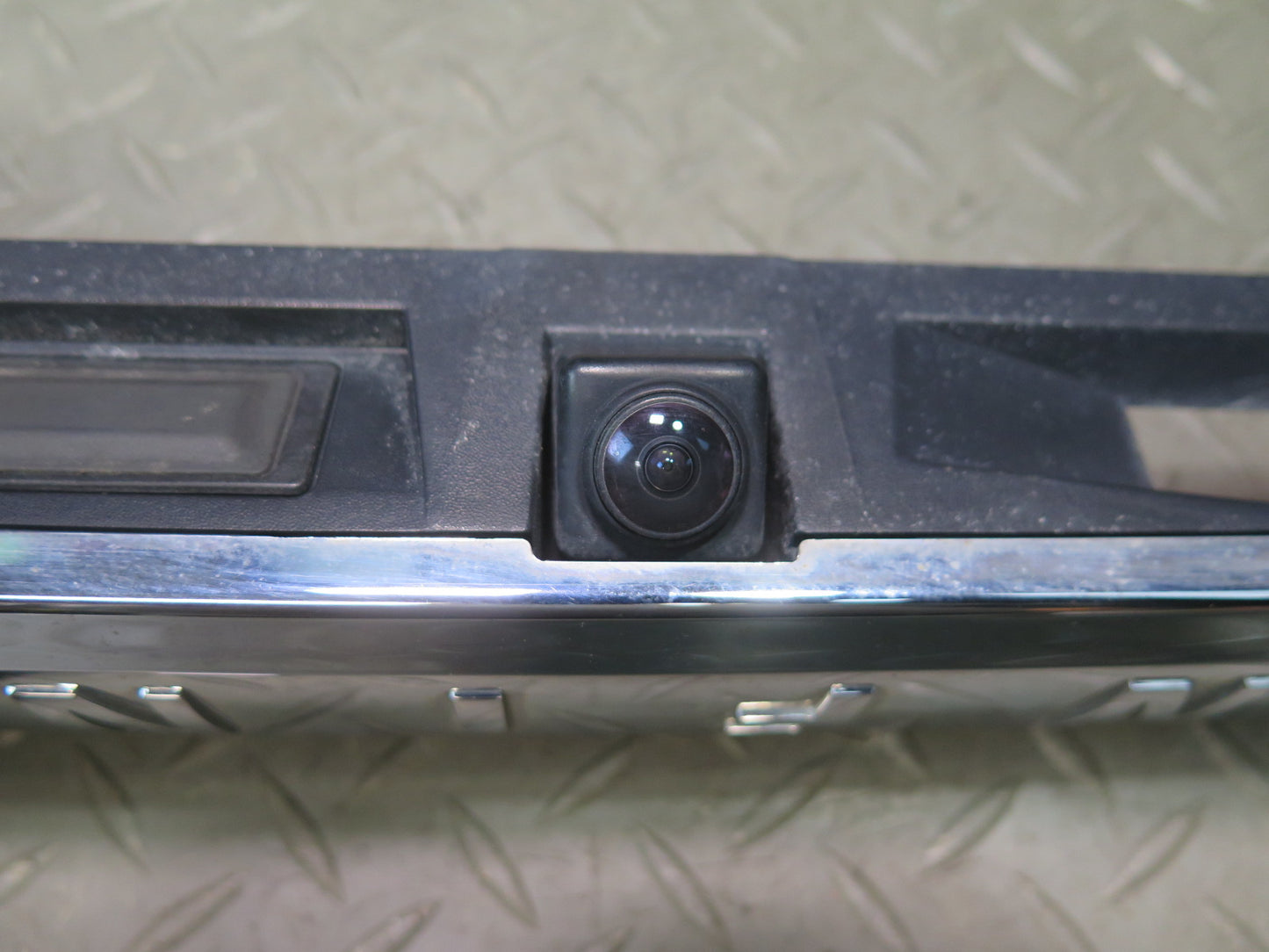 2014-2015 Infiniti QX60 Rear Tailgate Handle Chrome Trim Molding w Camera