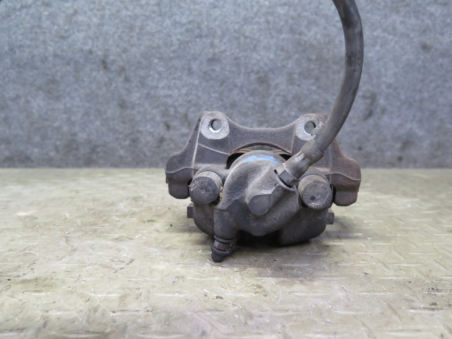 03-08 BMW E86 E85 Z4 3.0L RWD Set of 2 Rear Left & Right Brake Caliper OEM