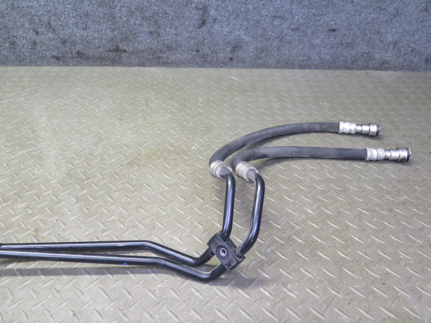 06-08 BMW Z4 E85 3.0L N52 Auto Transmission Oil Cooler Hose Line Tube Set OEM