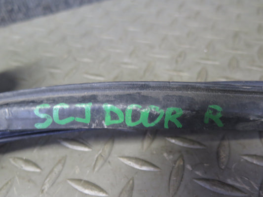 92-00 Lexus JZZ31L SC400 SC300 Front Right Door Weatherstrip Rubber Seal OEM