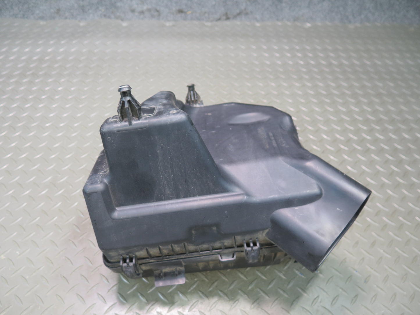 2014-2017 Infiniti QX60 2.5L Hybrid Air Intake Cleaner Filter Box w MAF Sensor