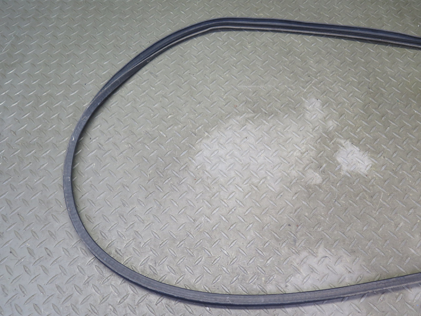 2003-2009 Hummer H2 Left & Right Roof Under Door Weatherstrip Rubber Seal Set