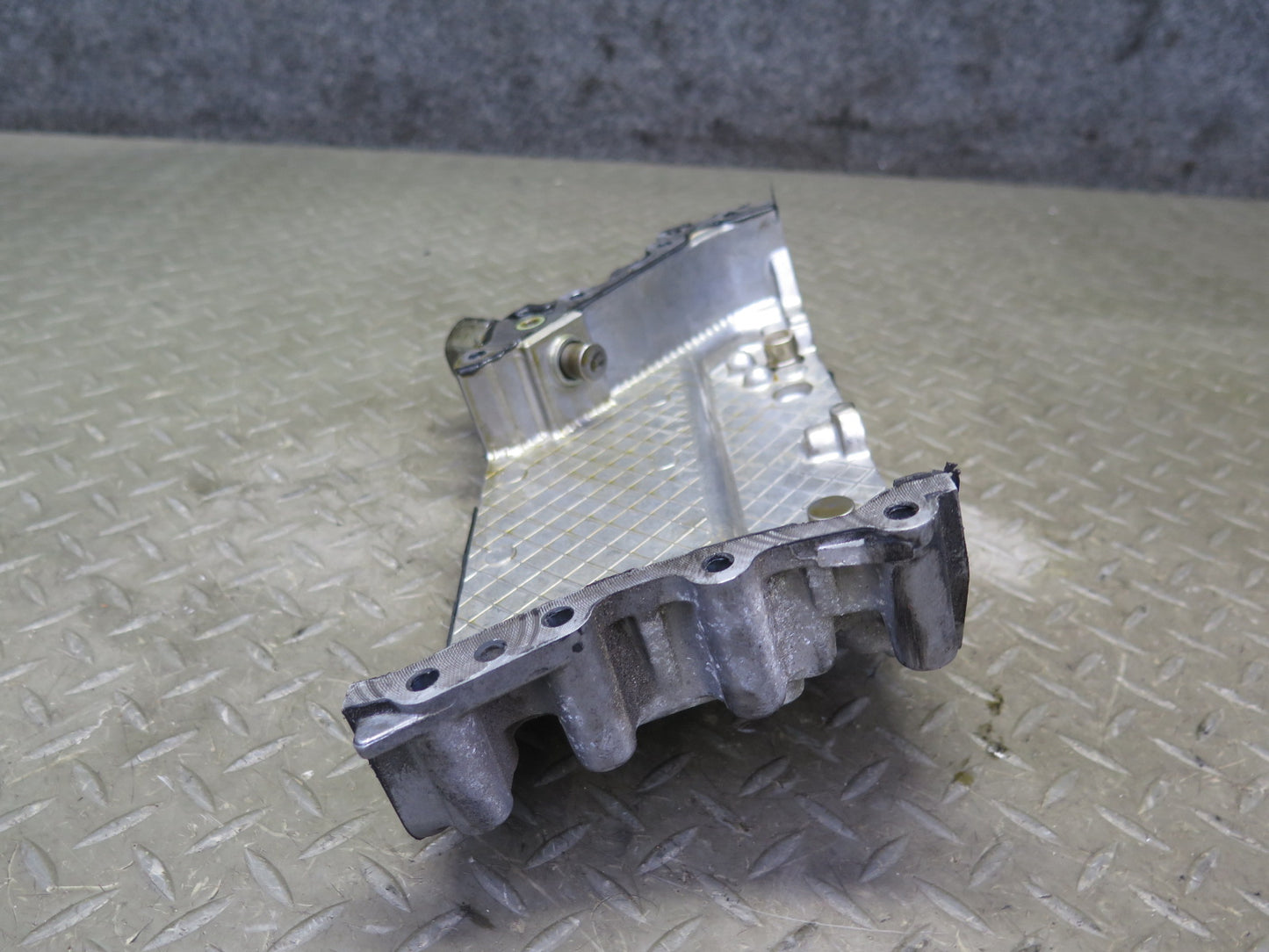 2006-2012 Bentley Flying Spur 6.0L Engine Right Timing Chain Cover