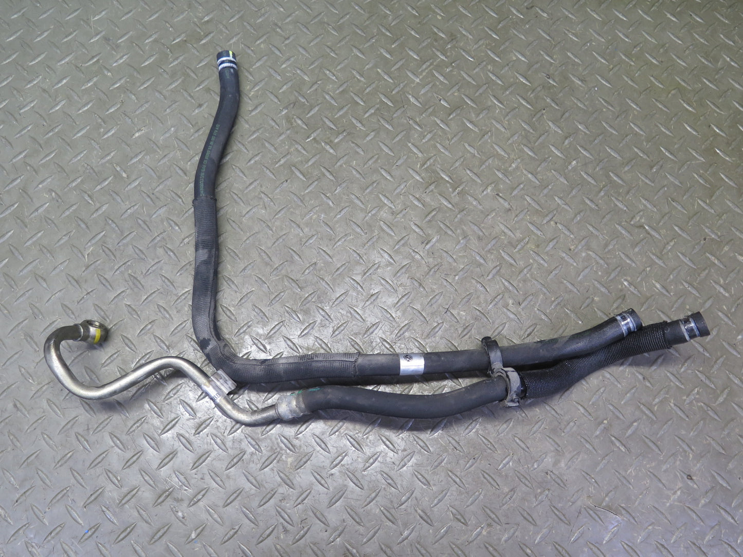 2012 Maserati Granturismo M145 4.7L Power Steering Hose Pipe Line Set of 2