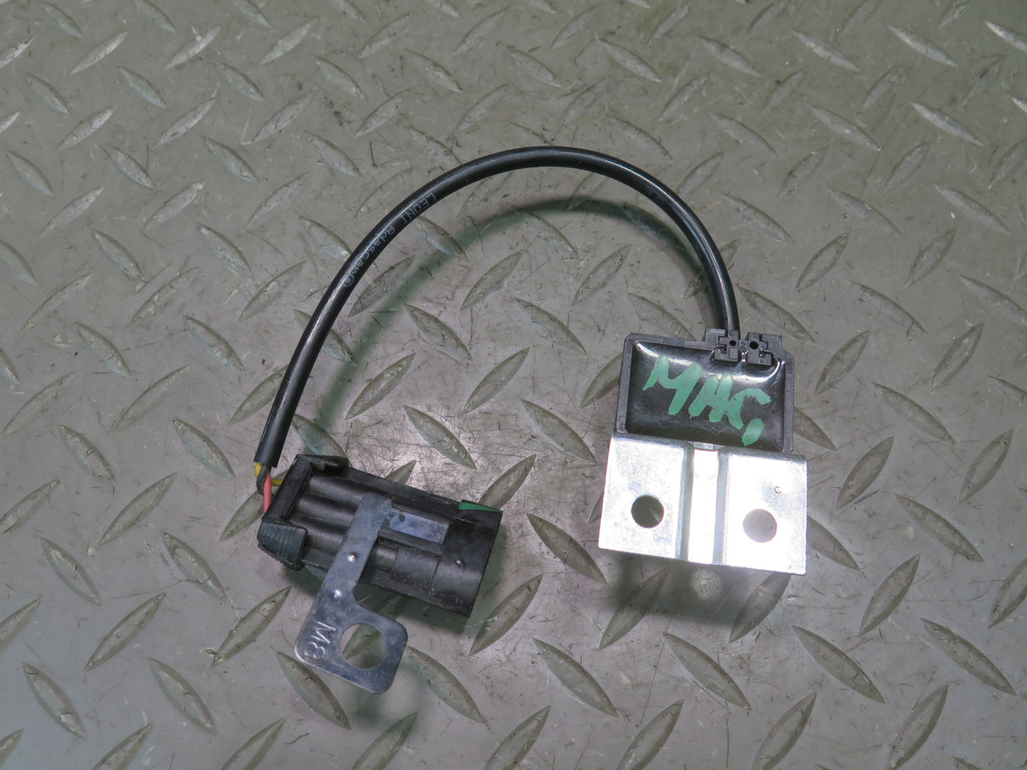 2008-2019 Maserati Granturismo M145 Vertical Acceleration Module Sensor 279399